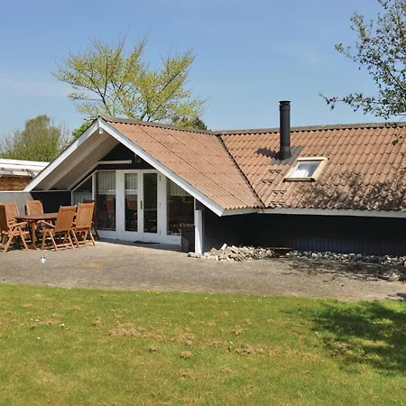 3 Bedroom Front In Sydals Semesterbostad