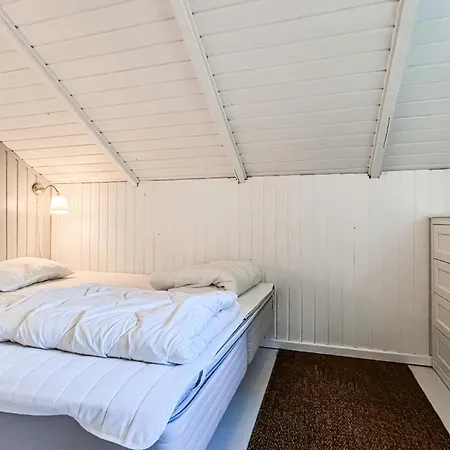 3 Bedroom Front In Sydals * Skovby (Syddanmark)