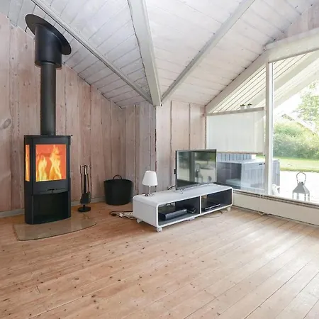 3 Bedroom Front In Sydals *